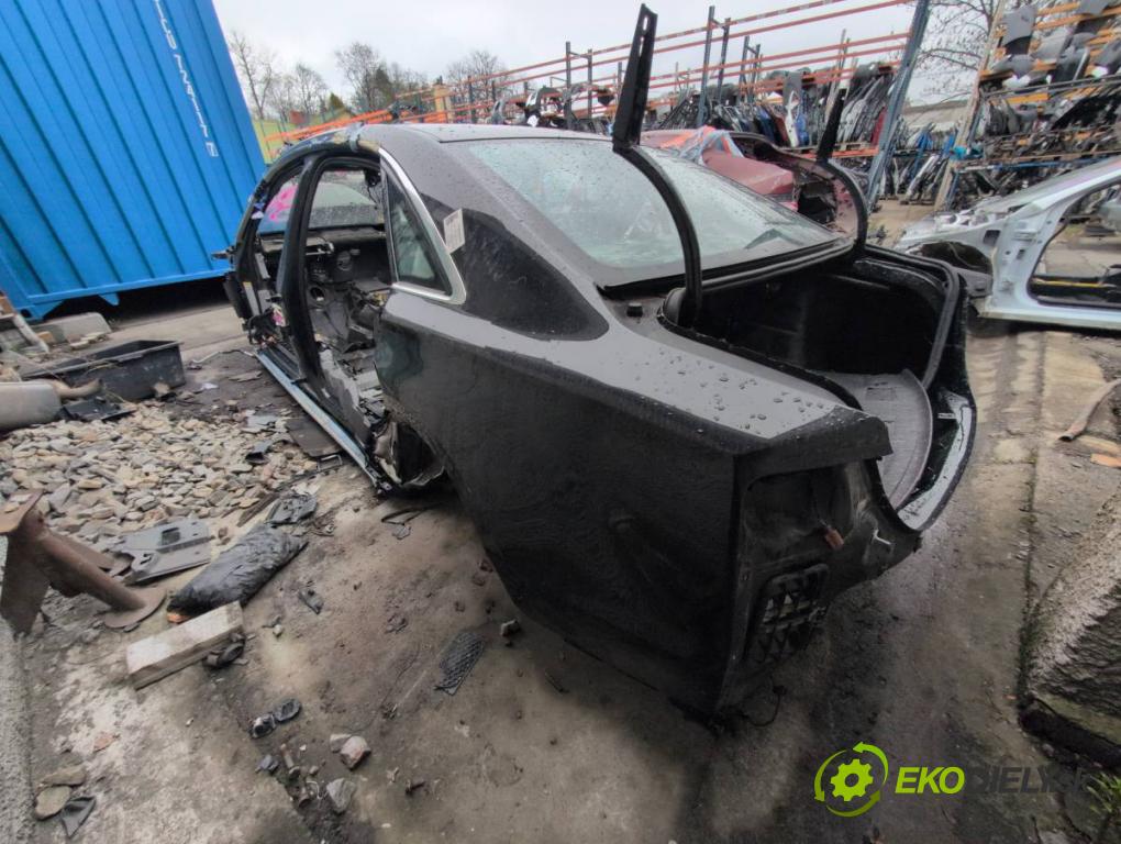 AUDI A8 D4 sedan 2015 368 kW 6.3 W12 quattro 6299 karoséria ČTVRŤÁK: Blatník prah strecha PODŁUŻNICA