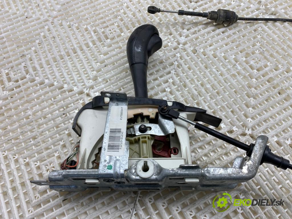 JEEP CHEROKEE KJ samochód terenowy zamknięty 2003 155 kW 3.7 4x4 3698 Kulisa P52104312AE (Rýchlostná páka (kulisa))