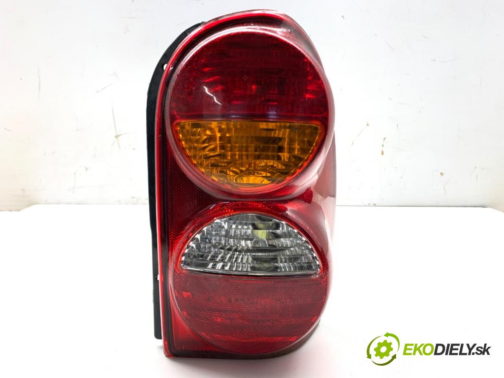 JEEP CHEROKEE KJ samochód terenowy zamknięty 2003 155 kW 3.7 4x4 3698 Svetlo pravy zad 