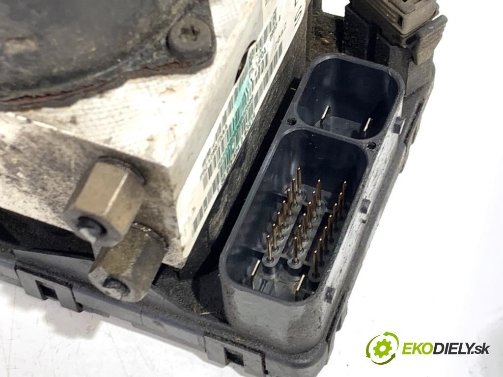 JEEP CHEROKEE KJ samochód terenowy zamknięty 2003 155 kW 3.7 4x4 3698 Pumpa ABS P52128675AA (Pumpa ABS)