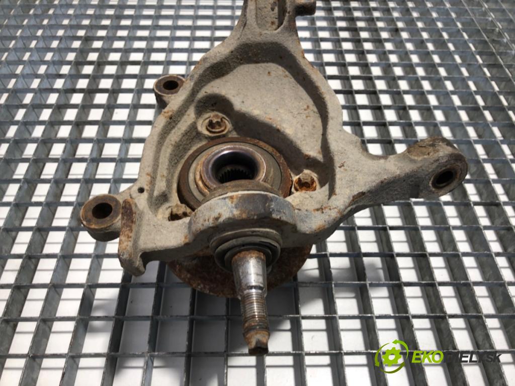 JEEP CHEROKEE KJ samochód terenowy zamknięty 2003 155 kW 3.7 4x4 3698 náboj ľavy predný