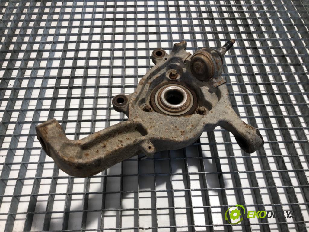 JEEP CHEROKEE KJ samochód terenowy zamknięty 2003 155 kW 3.7 4x4 3698 náboj pravy predný