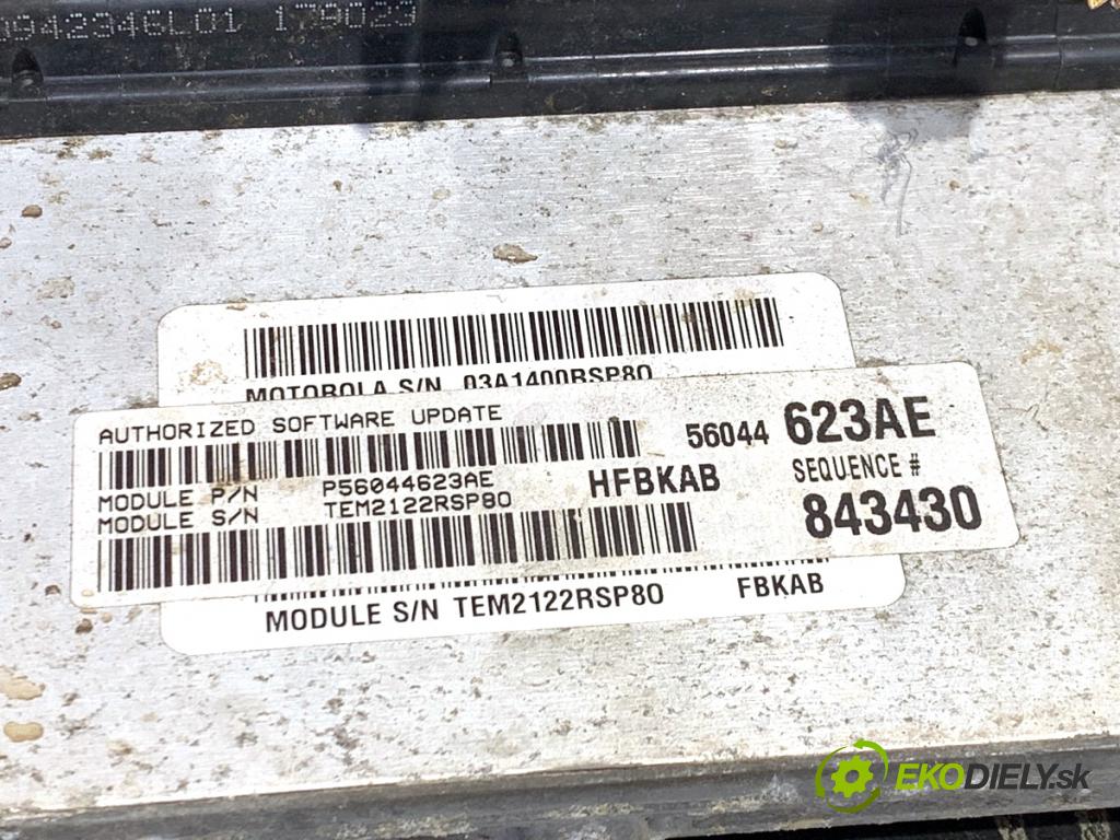 JEEP CHEROKEE KJ samochód terenowy zamknięty 2003 155 kW 3.7 4x4 3698 řídící jednotka motora 56044623AE (Řídicí jednotka)
