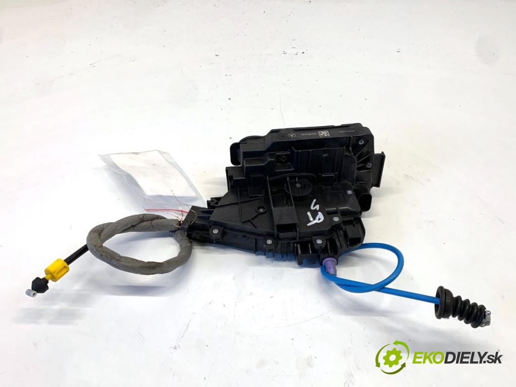 MERCEDES-BENZ GLE SUV 2020 180 kW GLE 300 d 4-matic (167.119) 1950 zámok Dvere pravy zad A0997309200