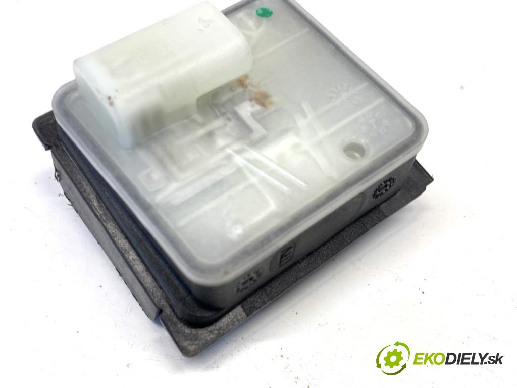 MERCEDES-BENZ GLE SUV 2020 180 kW GLE 300 d 4-matic (167.119) 1950 Teleskop dvierok nádrže paliva A0008202205