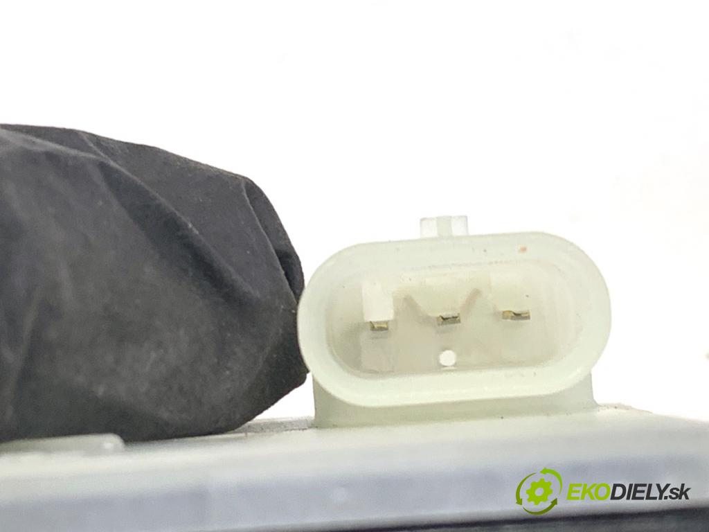 MERCEDES-BENZ GLE SUV 2020 180 kW GLE 300 d 4-matic (167.119) 1950 Teleskop dvierok nádrže paliva A0008202205