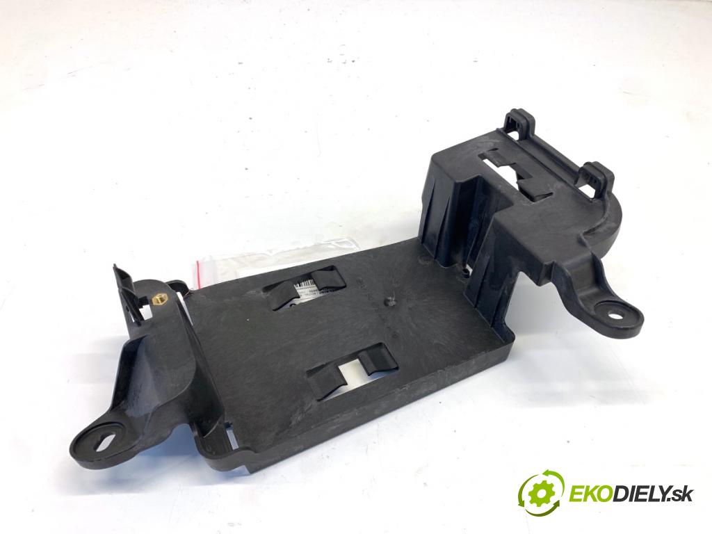 MERCEDES-BENZ GLE SUV 2020 180 kW GLE 300 d 4-matic (167.119) 1950 Držiak Uchytenie A1675450600