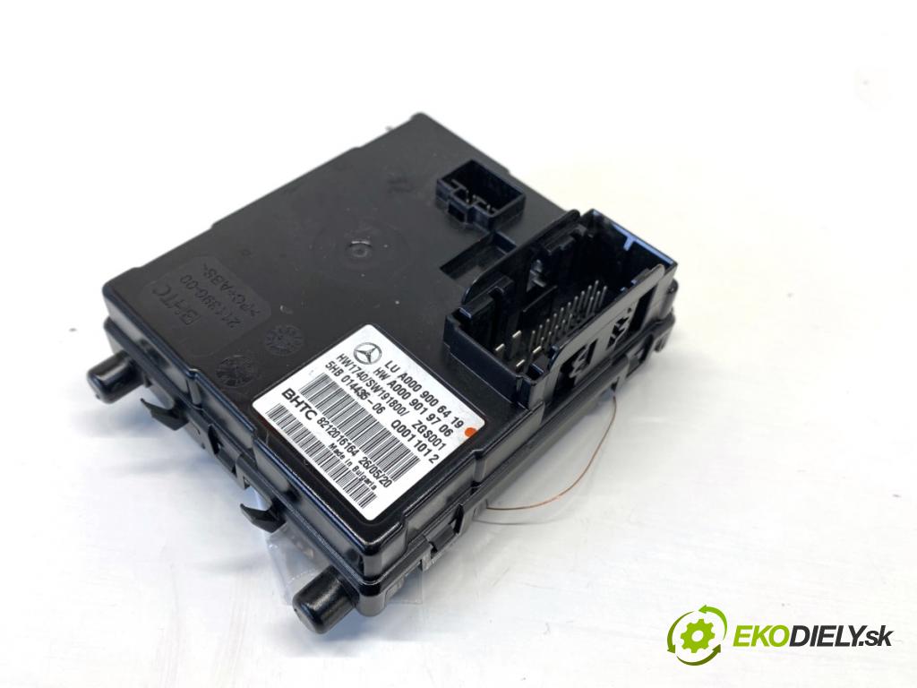 MERCEDES-BENZ GLE SUV 2020 180 kW GLE 300 d 4-matic (167.119) 1950 modul klimatizace A0009006419 (Klika dveří ostatní)