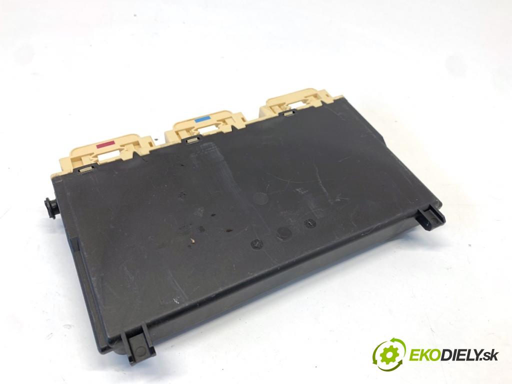 MERCEDES-BENZ GLE SUV 2020 180 kW GLE 300 d 4-matic (167.119) 1950 Modul sedačky A1679002211