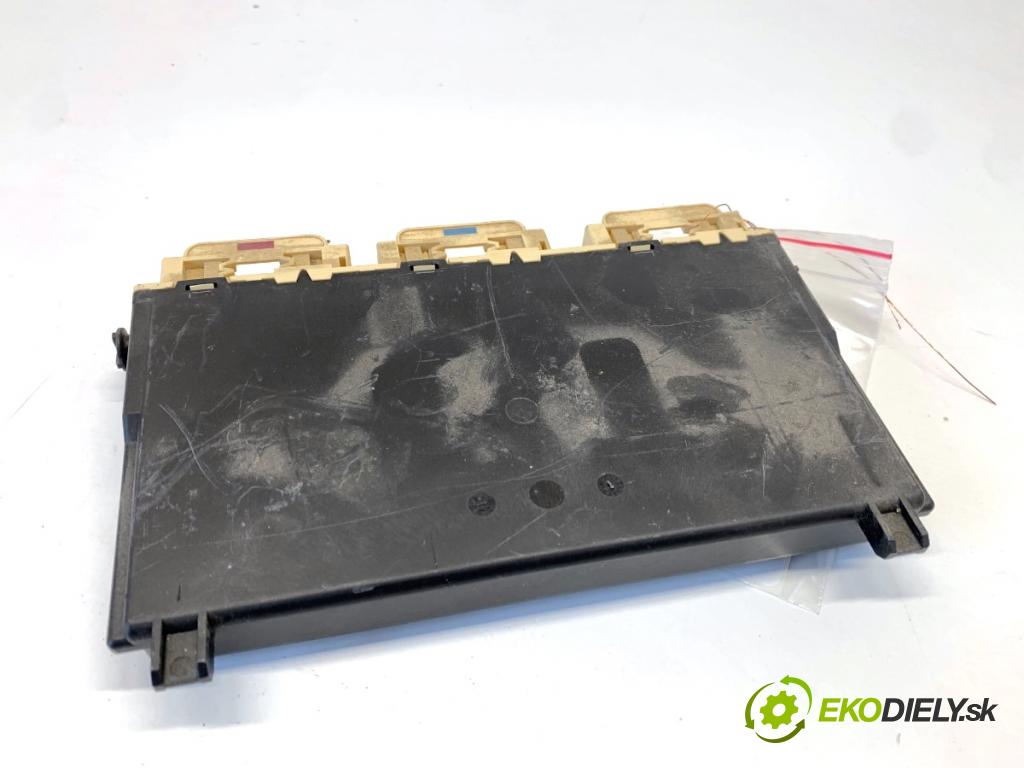 MERCEDES-BENZ GLE SUV 2020 180 kW GLE 300 d 4-matic (167.119) 1950 Modul sedačky A1679003205