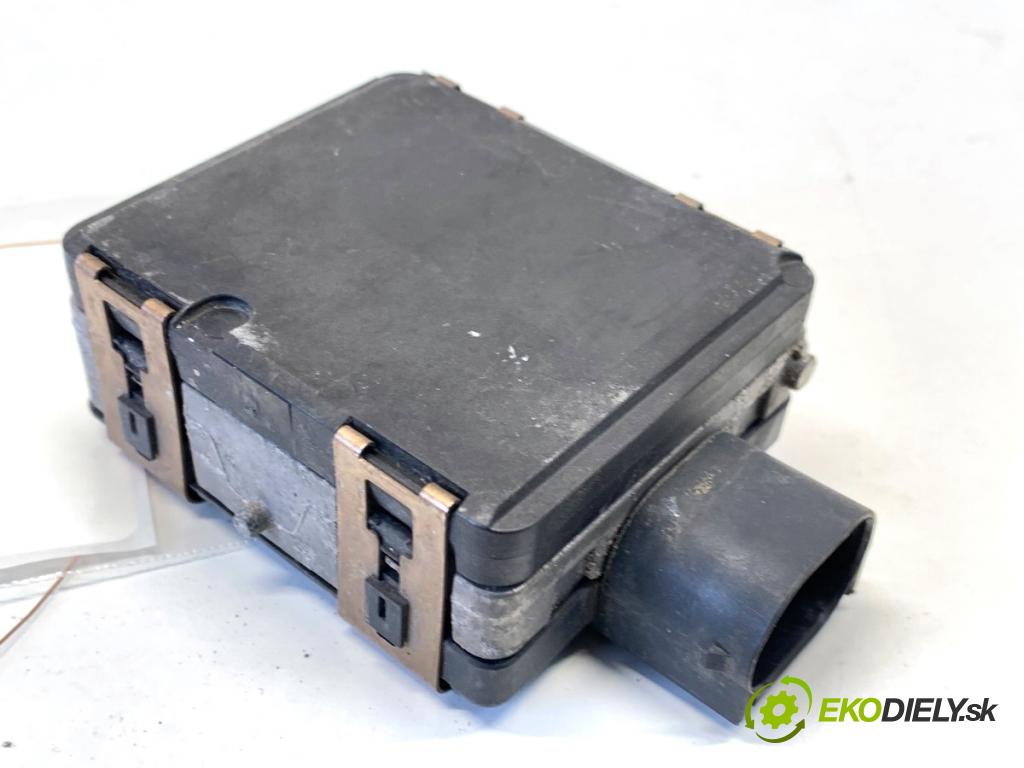 MERCEDES-BENZ GLE SUV 2020 180 kW GLE 300 d 4-matic (167.119) 1950 RADAR: DISTRONIC A0009056613