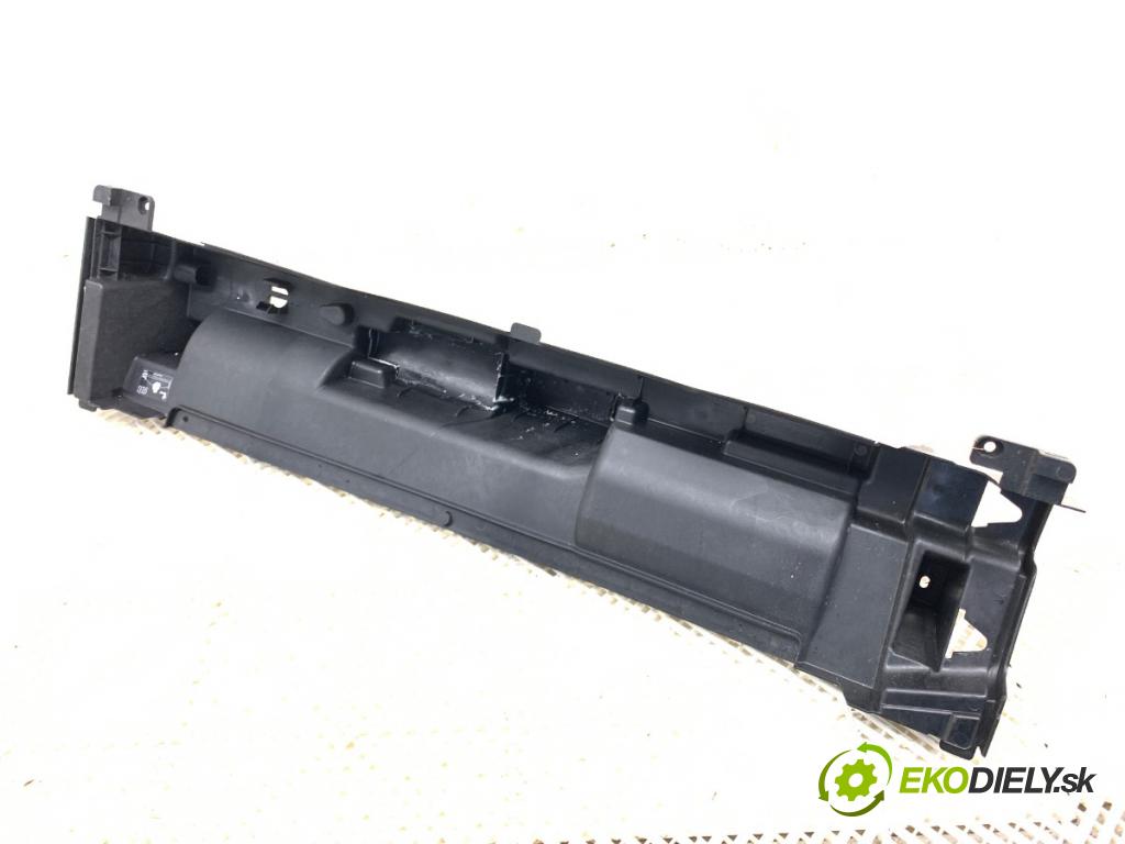 MERCEDES-BENZ GLE SUV 2020 180 kW GLE 300 d 4-matic (167.119) 1950 Lišta kufra A1676801105