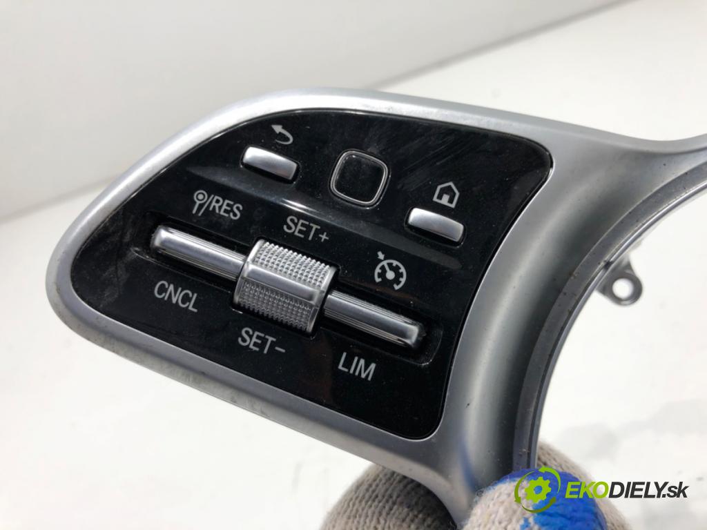 MERCEDES-BENZ GLE SUV 2020 180 kW GLE 300 d 4-matic (167.119) 1950 SPÍNAČE: volantu