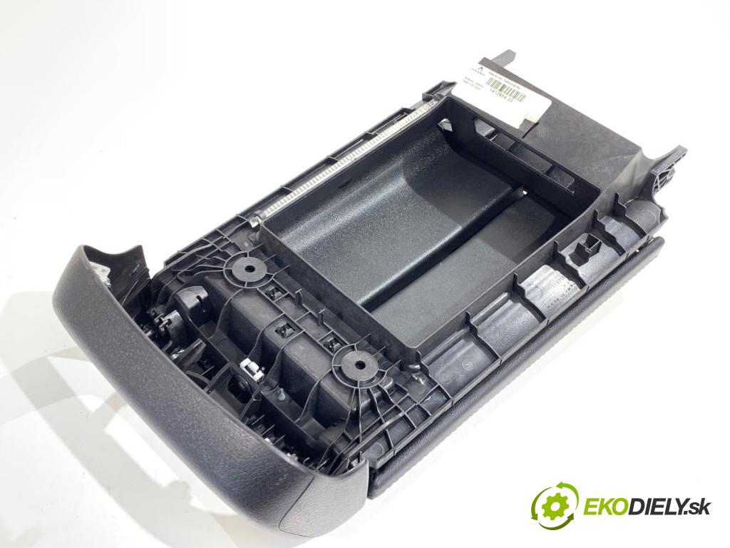 MERCEDES-BENZ GLE SUV 2020 180 kW GLE 300 d 4-matic (167.119) 1950 Lakťová opierka A1676808902 (Lakťová opierka)