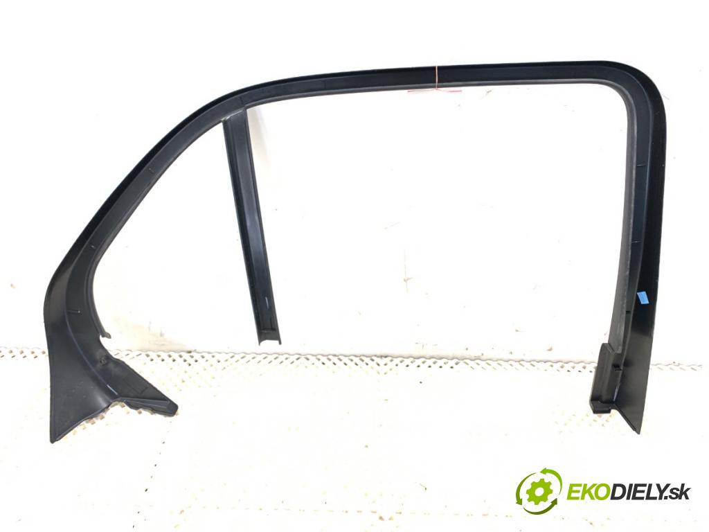 MERCEDES-BENZ GLE SUV 2020 180 kW GLE 300 d 4-matic (167.119) 1950 tesnenie Rámček Dvere zad pravá A1677373400