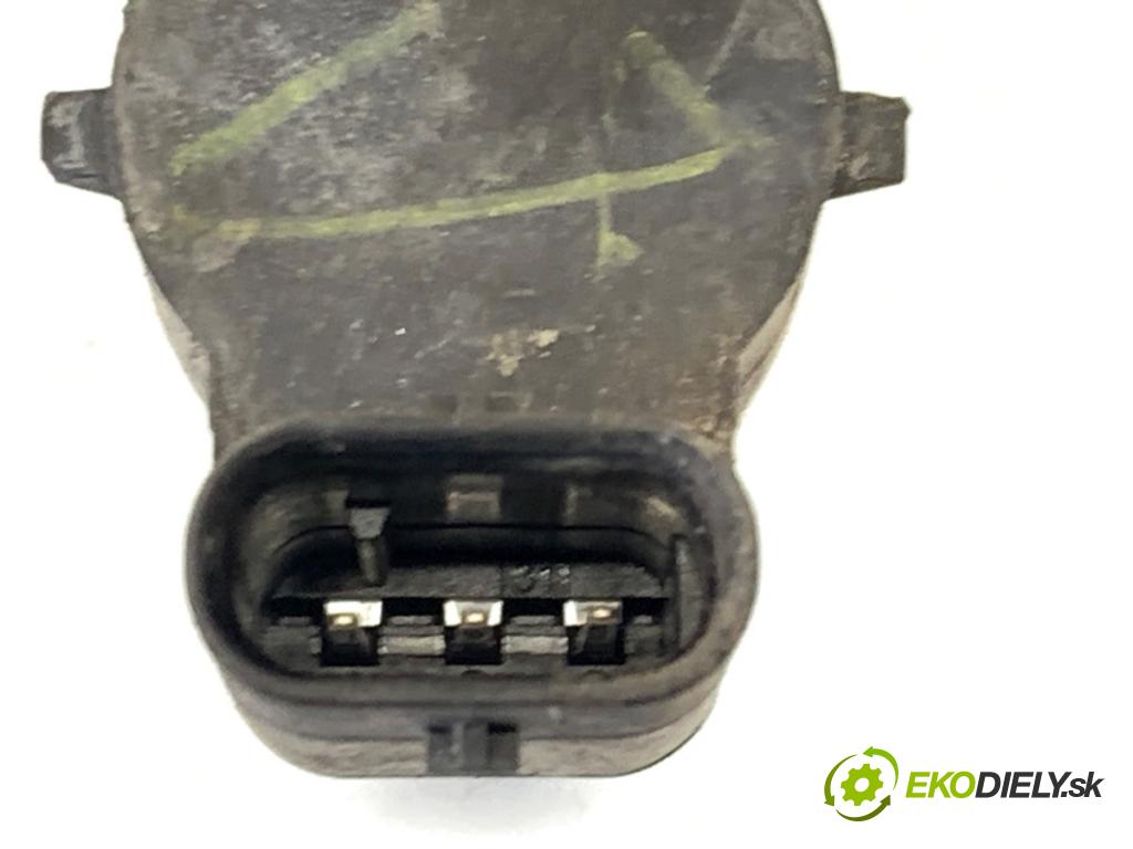 MERCEDES-BENZ GLE SUV 2020 180 kW GLE 300 d 4-matic (167.119) 1950 Snímač PDC A0009053307