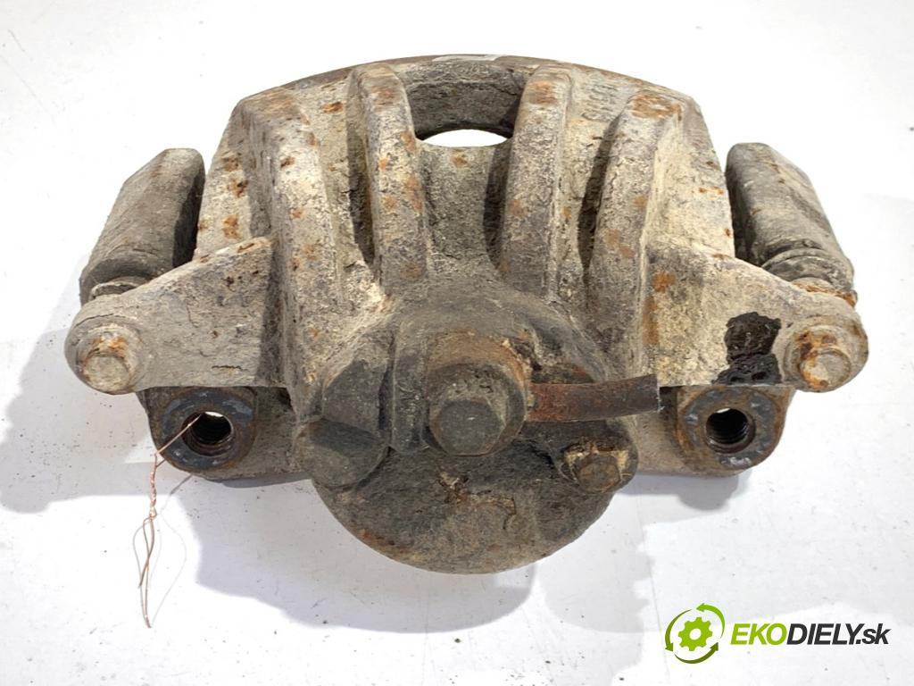 JEEP CHEROKEE KJ samochód terenowy zamknięty 2003 155 kW 3.7 4x4 3698 Brzdič strmeň ľavy predný