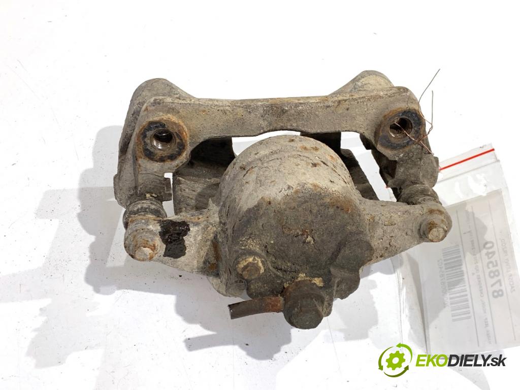 JEEP CHEROKEE KJ samochód terenowy zamknięty 2003 155 kW 3.7 4x4 3698 Brzdič strmeň ľavy predný