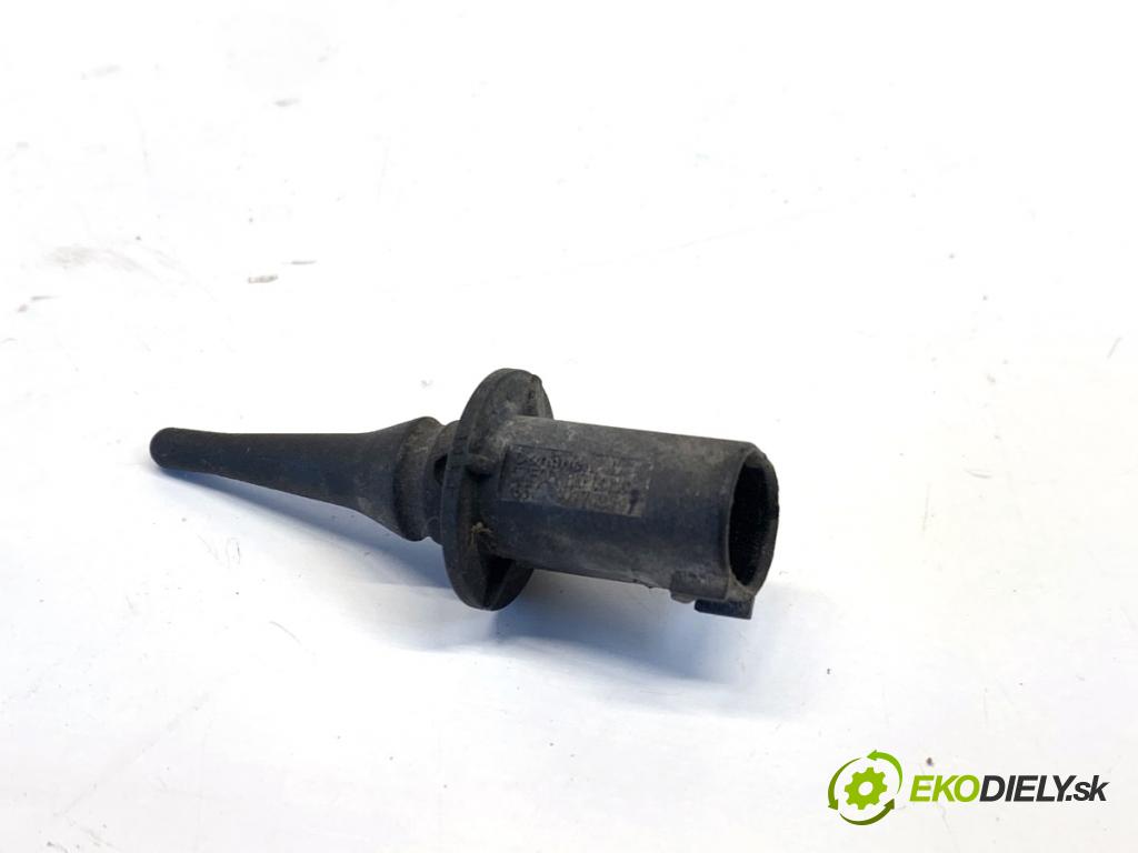 MERCEDES-BENZ GLE SUV 2020 180 kW GLE 300 d 4-matic (167.119) 1950 snímač teploty vnitřní A0075421316