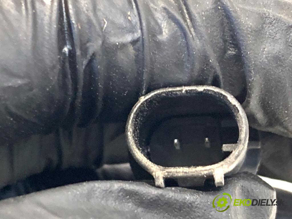 MERCEDES-BENZ GLE SUV 2020 180 kW GLE 300 d 4-matic (167.119) 1950 Snímač teploty vnutornej A0075421316