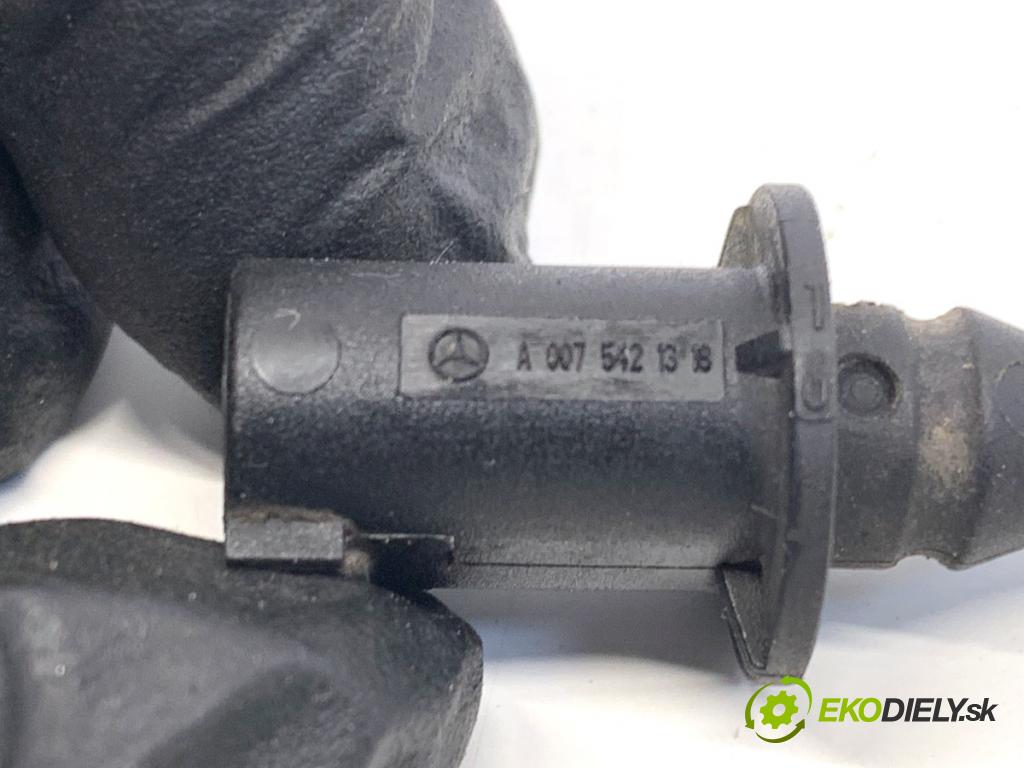 MERCEDES-BENZ GLE SUV 2020 180 kW GLE 300 d 4-matic (167.119) 1950 Snímač teploty vnutornej A0075421316