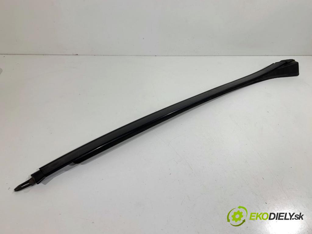 MERCEDES-BENZ GLE SUV 2020 180 kW GLE 300 d 4-matic (167.119) 1950 Lišta okna čelovej ľavá strana A1676900900