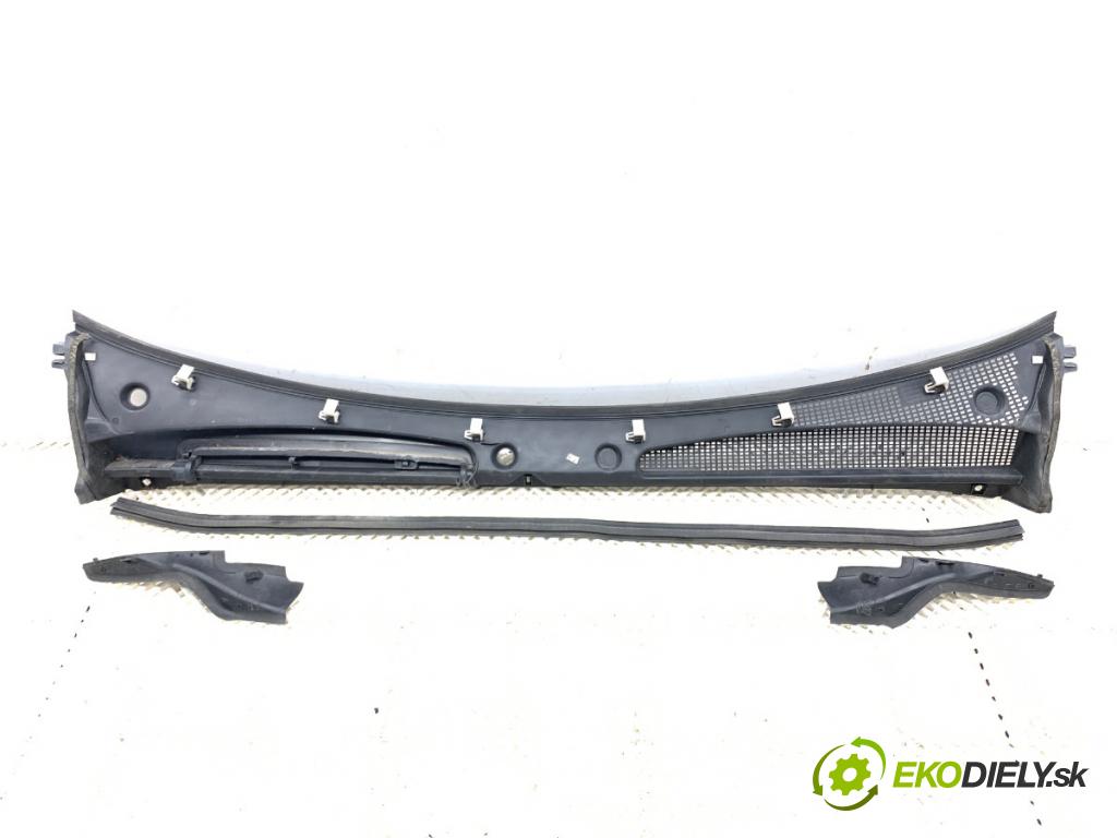 RENAULT KANGOO II nadwozie wielkoprzestrzenne (MPV) 2009 50 kW 1.5 dCi 70 (KW0V, KW0A) 1461 Torpédo, plast pod čelné okno 8200439131 (Torpédo (plast pod čelným sklom))