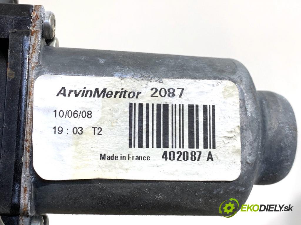RENAULT KANGOO II nadwozie wielkoprzestrzenne (MPV) 2009 50 kW 1.5 dCi 70 (KW0V, KW0A) 1461 Mechanizmus okna ľavy predný 402087A