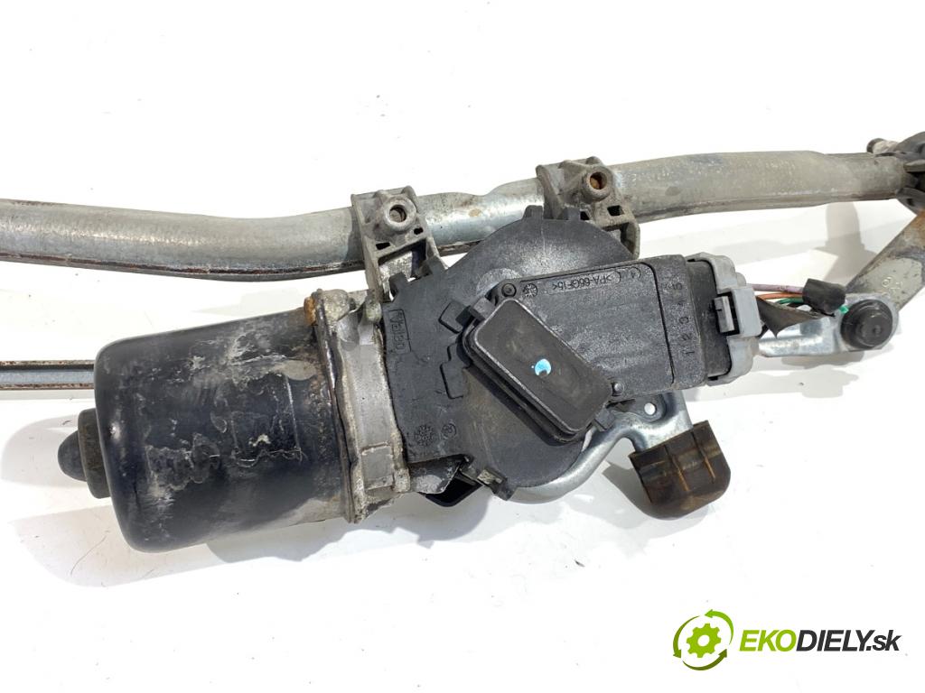 RENAULT KANGOO II nadwozie wielkoprzestrzenne (MPV) 2009 50 kW 1.5 dCi 70 (KW0V, KW0A) 1461 Mechanizmus stieračov predný 8200409692 (Motorček stieračov predný)