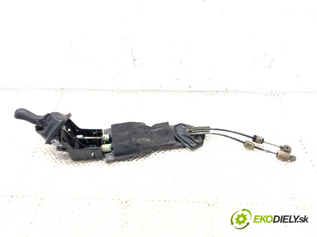 RENAULT KANGOO II nadwozie wielkoprzestrzenne (MPV) 2009 50 kW 1.5 dCi 70 (KW0V, KW0A) 1461 Kulisa 8200788667 (Rýchlostná páka (kulisa))