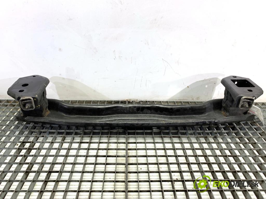 BMW G02 SUV 2023 140 kW xDrive 20 d 1995 výztuha nárazníka zadní část 7400008 (Zadní výztuha)