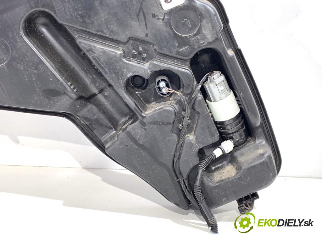 BMW G02 SUV 2023 140 kW xDrive 20 d 1995 nádržka ostřikovačů 7431497