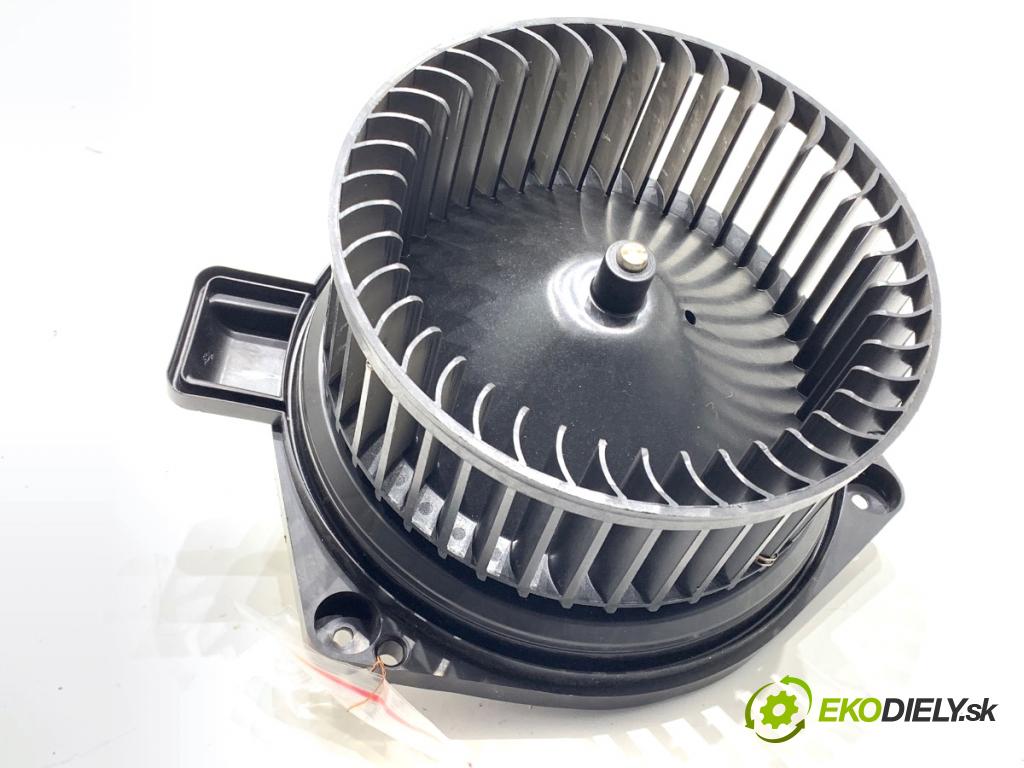 BMW G02 SUV 2023 140 kW xDrive 20 d 1995 ventilátor kúrenia 2948F