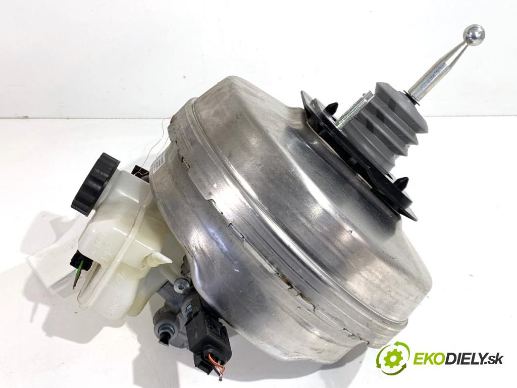 BMW G02 SUV 2023 140 kW xDrive 20 d 1995 Posilovač bŕzd 6875180