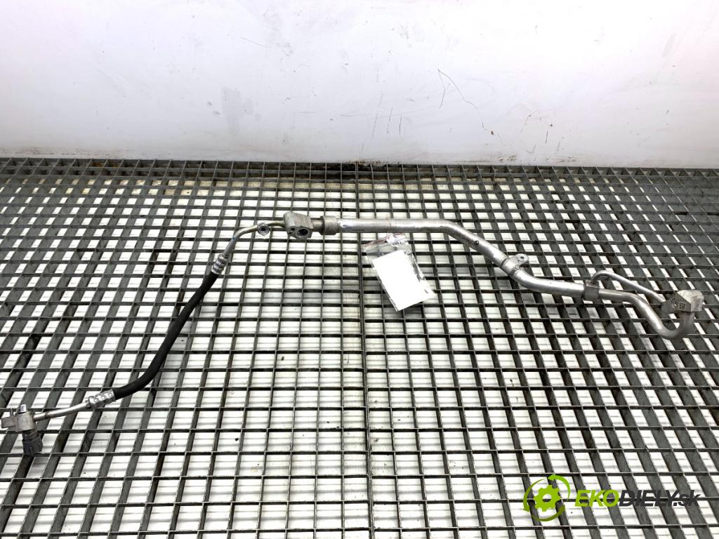 BMW G02 SUV 2023 140 kW xDrive 20 d 1995 rúrka klimatizace 9868407 (Trubka klimatizace)