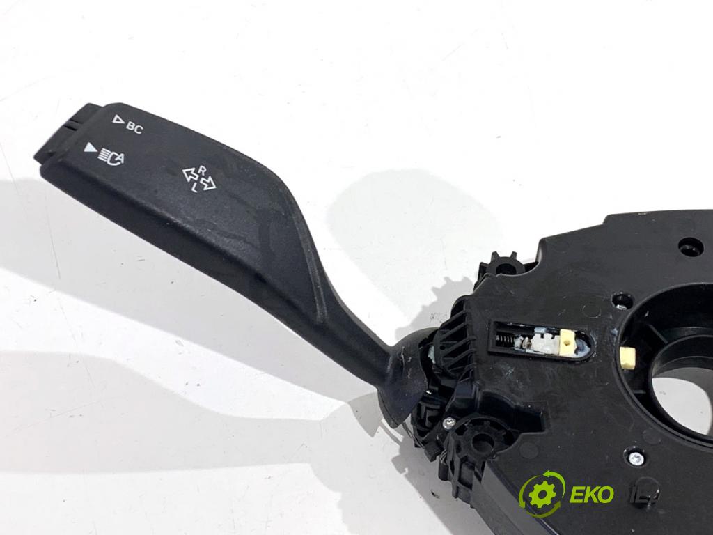 BMW G02 SUV 2023 140 kW xDrive 20 d 1995 přepínač kombinovaný 5A32035 (Páčky pod volantem)