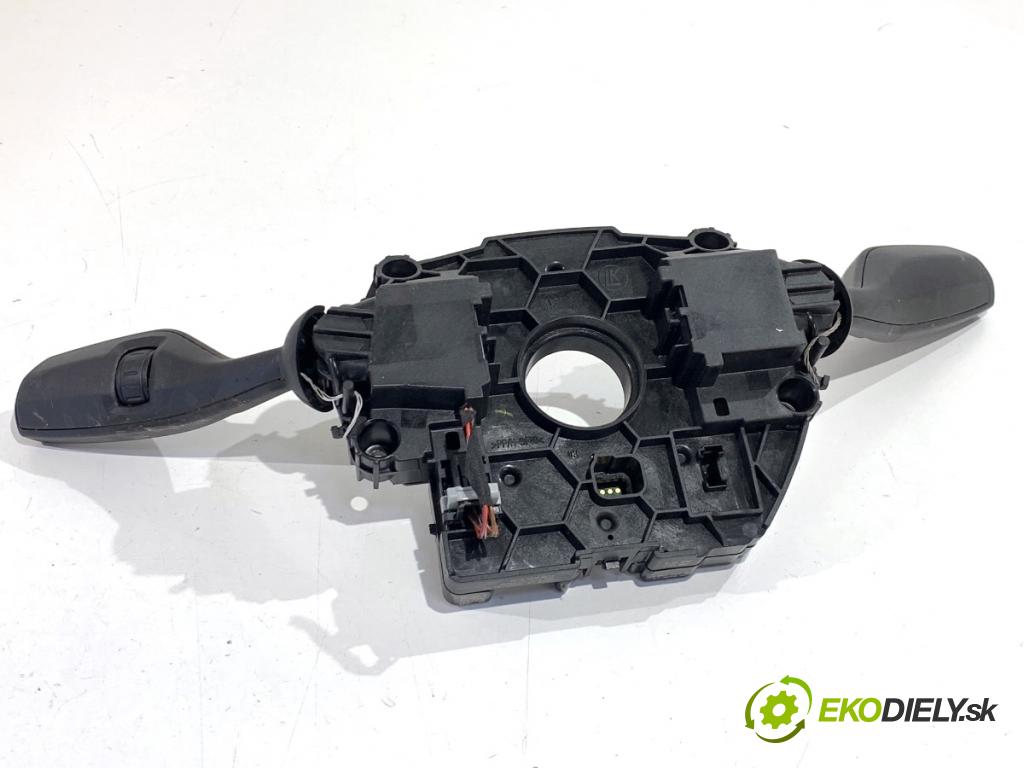 BMW G02 SUV 2023 140 kW xDrive 20 d 1995 přepínač kombinovaný 5A32035 (Páčky pod volantem)