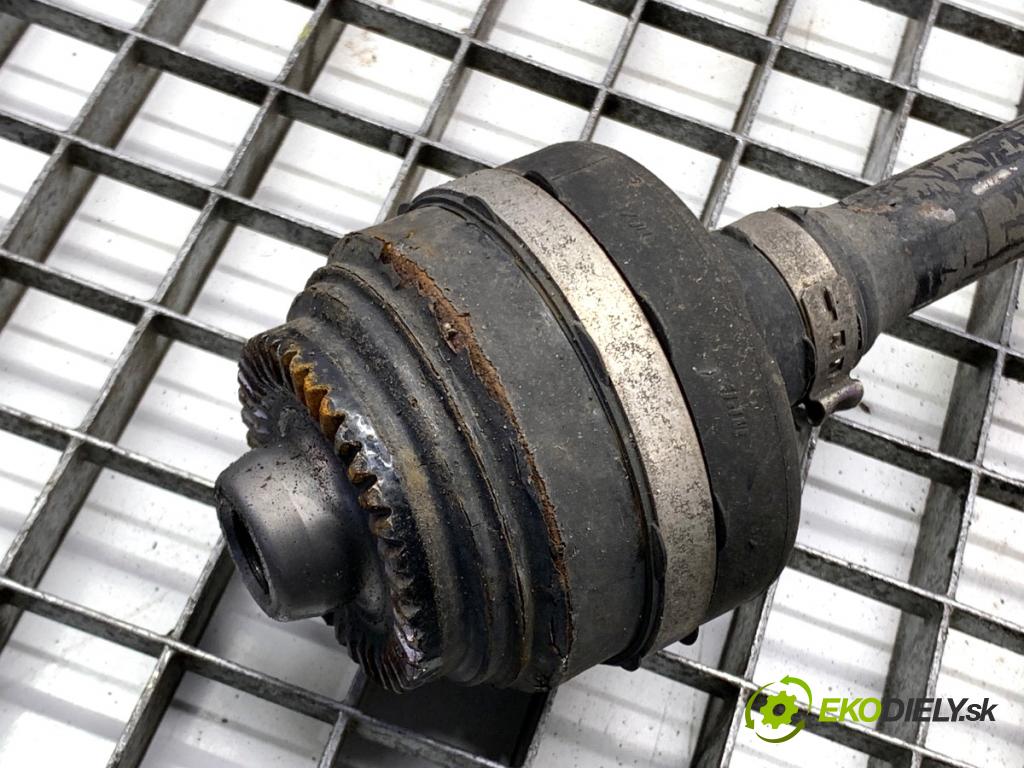 BMW G02 SUV 2023 140 kW xDrive 20 d 1995 Poloos pravy zad