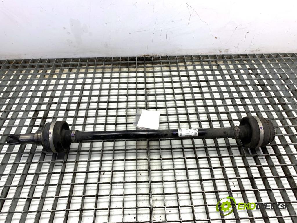 BMW G02 SUV 2023 140 kW xDrive 20 d 1995 poloos levý zadní část 8695495