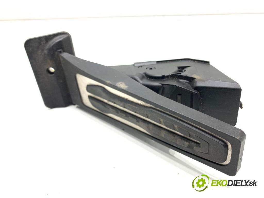 BMW G02 SUV 2023 140 kW xDrive 20 d 1995 Potenciometer plynu 6889820 (Potenciometer plynového pedálu)