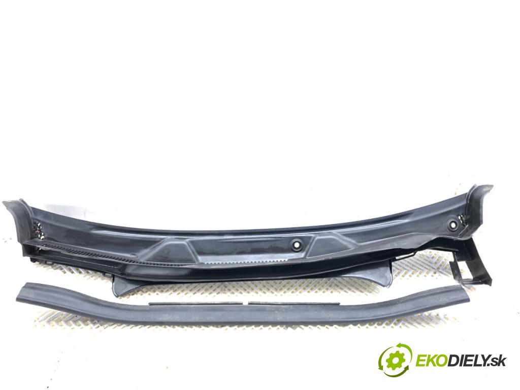 BMW G02 SUV 2023 140 kW xDrive 20 d 1995 torpédo plast pod čelní okno 7399015 (Plast pod čelním sklem)