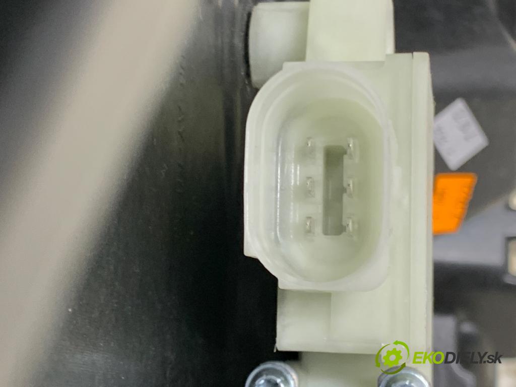 BMW G02 SUV 2023 140 kW xDrive 20 d 1995 Mechanizmus okna pravy predný 7431770