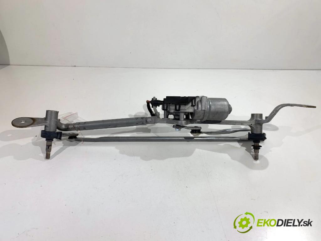 BMW G02 SUV 2023 140 kW xDrive 20 d 1995 mechanismus stěračů přední část 7399004 (Motorek stěračů přední)