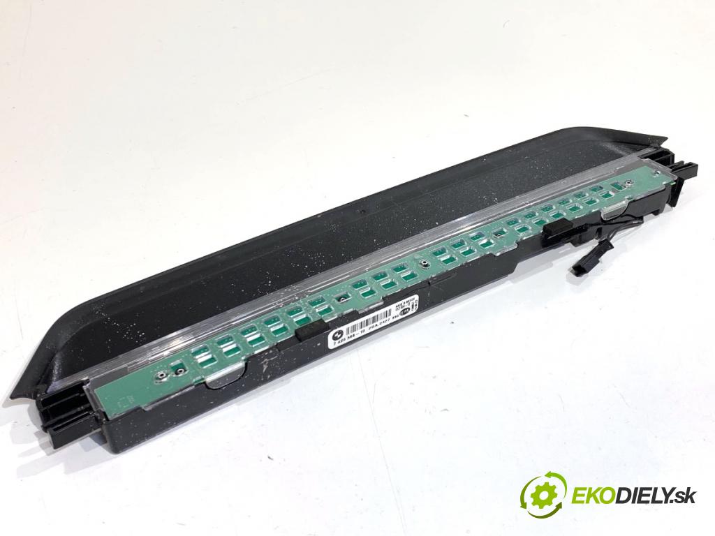 BMW G02 SUV 2023 140 kW xDrive 20 d 1995 Svetlo brzdových svetiel 7423388