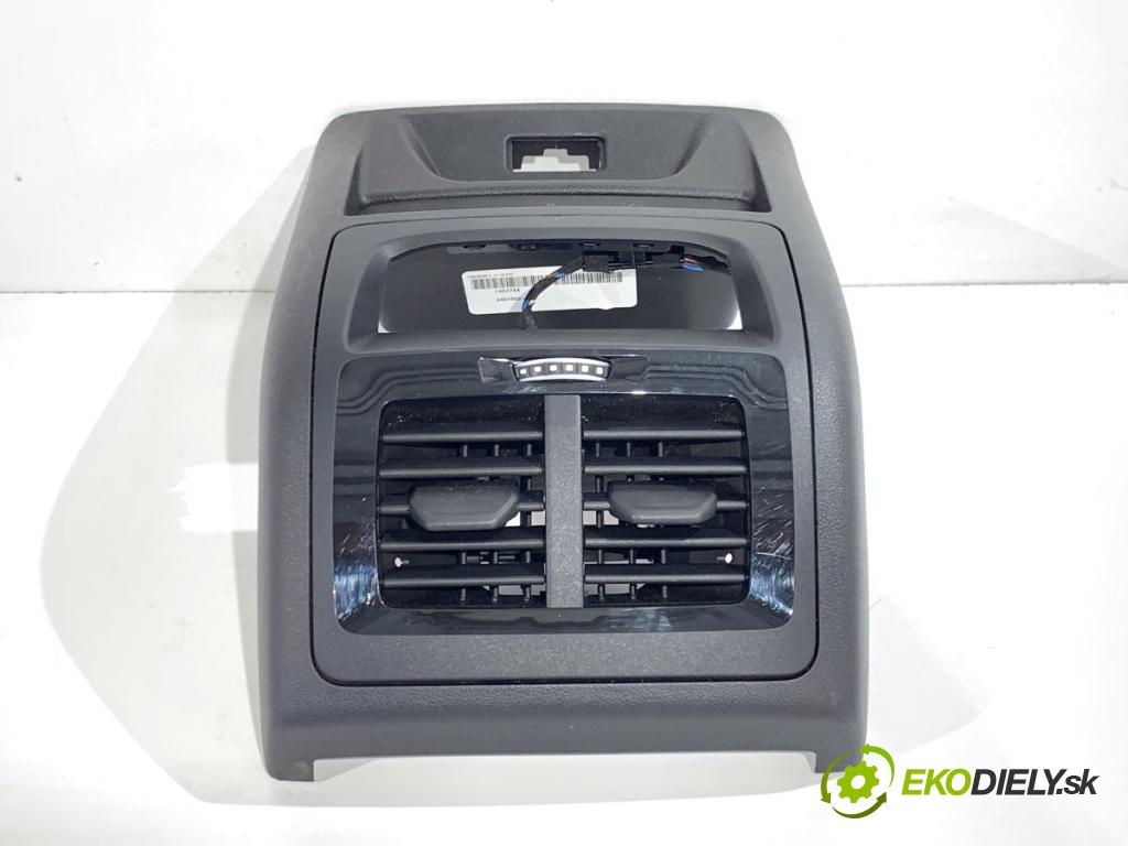 BMW G02 SUV 2023 140 kW xDrive 20 d 1995 Mriežky kúrenia zad 5A3BB22