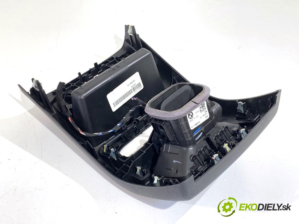 BMW G02 SUV 2023 140 kW xDrive 20 d 1995 Mriežky kúrenia zad 5A3BB22