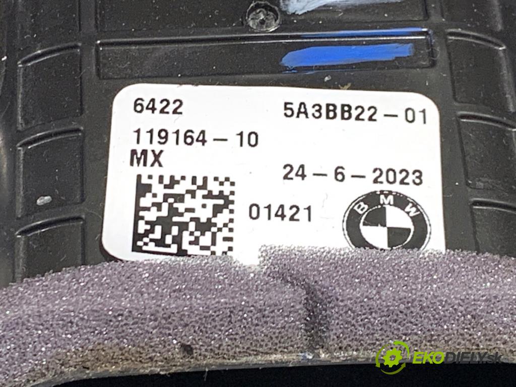 BMW G02 SUV 2023 140 kW xDrive 20 d 1995 Mriežky kúrenia zad 5A3BB22