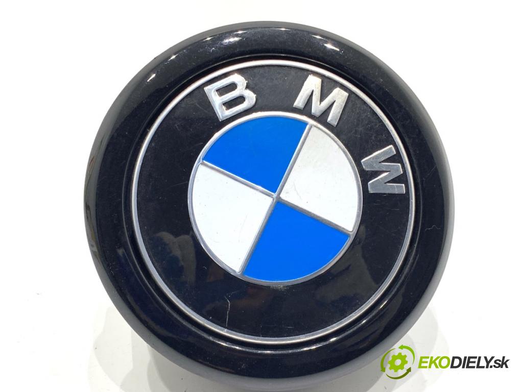 BMW G02 SUV 2023 140 kW xDrive 20 d 1995 klika dveří zadní část 7248535