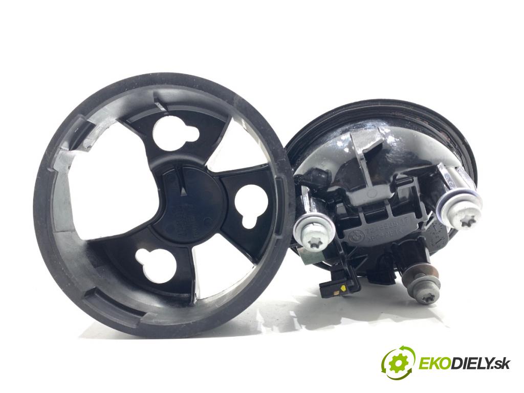 BMW G02 SUV 2023 140 kW xDrive 20 d 1995 klika dveří zadní část 7248535