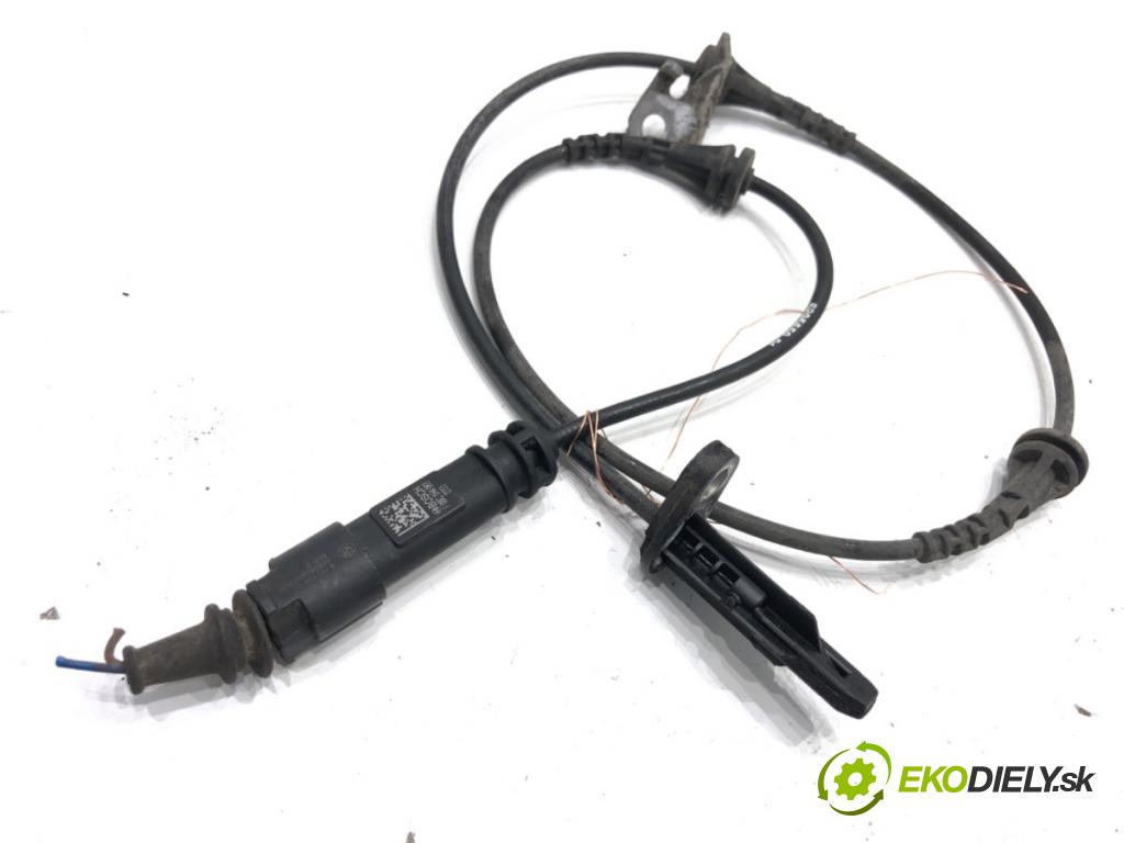 BMW G02 SUV 2023 140 kW xDrive 20 d 1995 snímač ABS levý zadní část 6895659